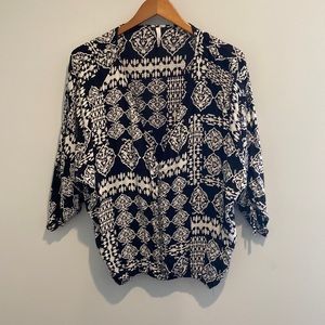 Black and White Long sleeve